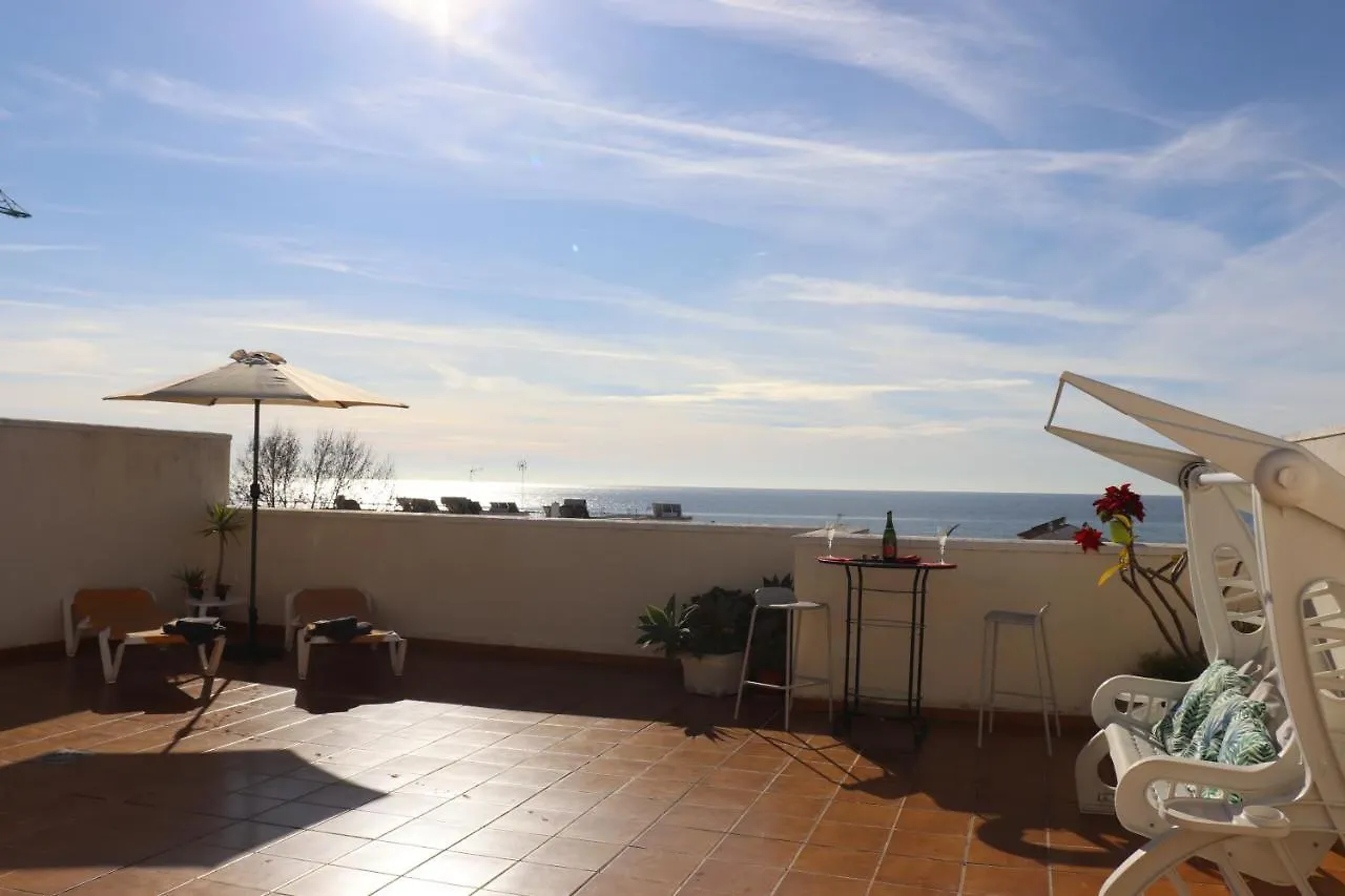 Apartment Ohana Beachfront Torre de Benagalbon Spain